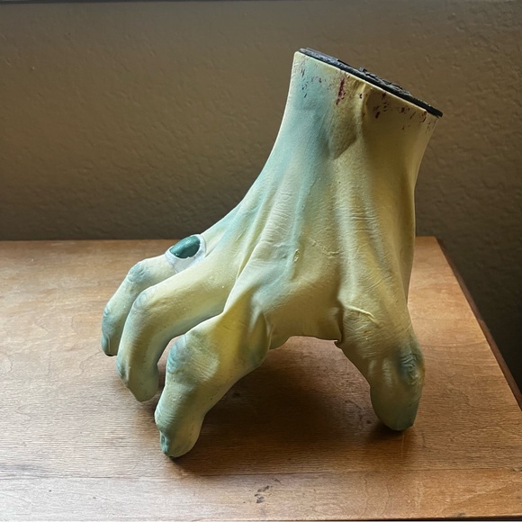 Spirit Halloween Crawling Monster Hand Addams Family Thing Animated Decor - Picture 4 of 12